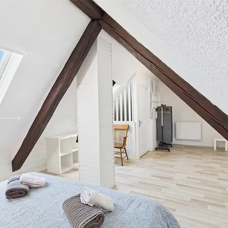 Cocon Jaune - Duplex 2e Etage Prox Centre Apartment *