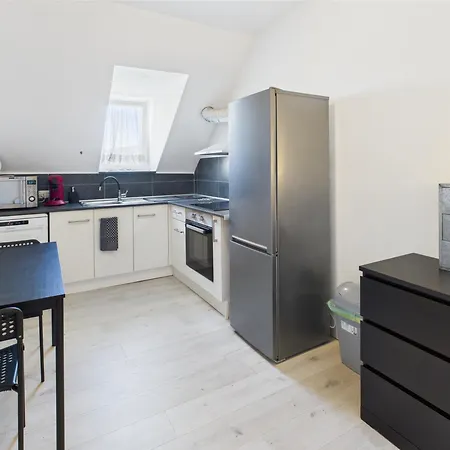 Cocon Jaune - Duplex 2e Etage Prox Centre Apartment